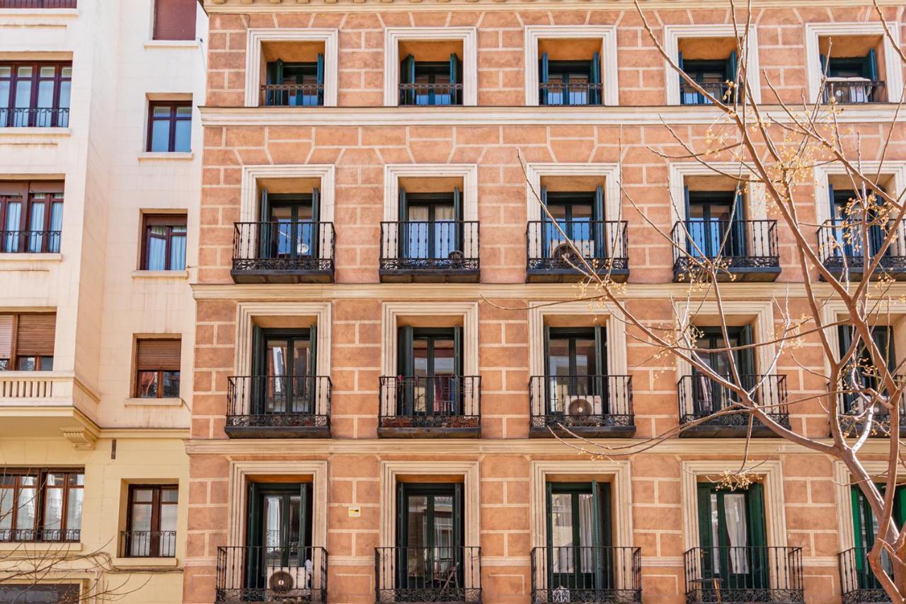 Centrico Plaza Espana - Gran Via Madrid Luaran gambar